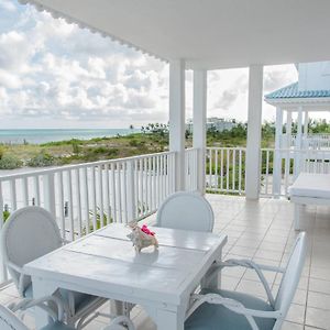 One-Bedroom Ocean Front Suite